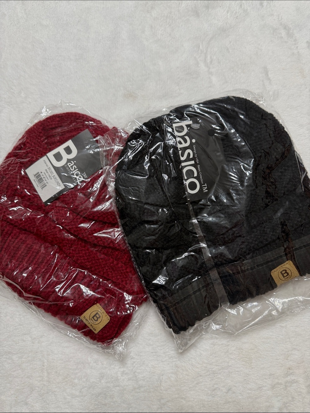 Básico Dual-Color Ribbed Beanie - Set of 2 Black & Burgundy